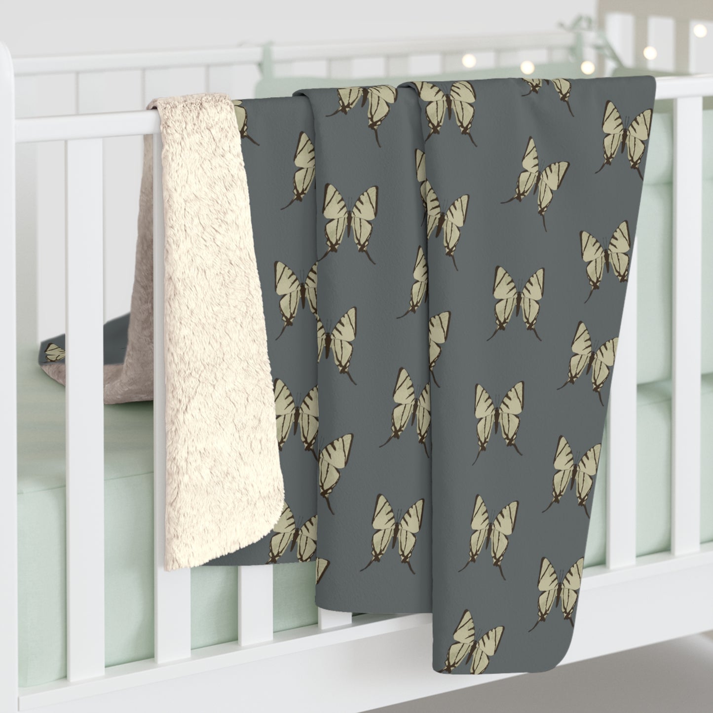 Moth Pattern Sherpa Fleece Blanket Floral Lover Aesthetic Botanical Throw